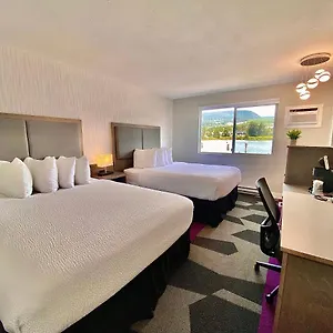 Motel The Spot At Porpoise Bay Sechelt